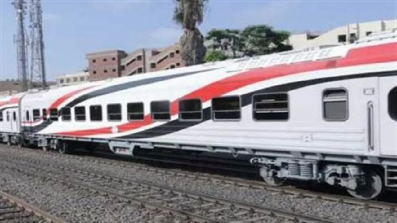 رحلات إضافية.. مواعيد قطارات القاهرة الإسكندرية الجديدة لعام 2026 وسط إقبال كبير